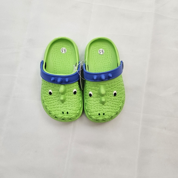 NWT, Toddler Dinosaur Clogs Shoes Green Kid Size 8-11.5 - Picture 3 of 12